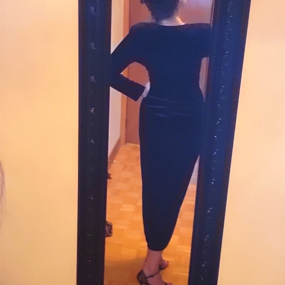 FLASH SALE! Sexy Black Velvet Bodycon Maxi-Dress, V-Neck, Thigh-High Slit, 10 - Picture 14 of 14